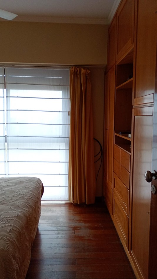 Departamento 2 ambientes con cochera 