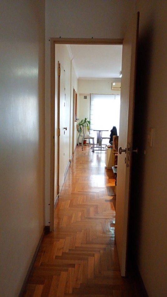 Departamento 2 ambientes con cochera 