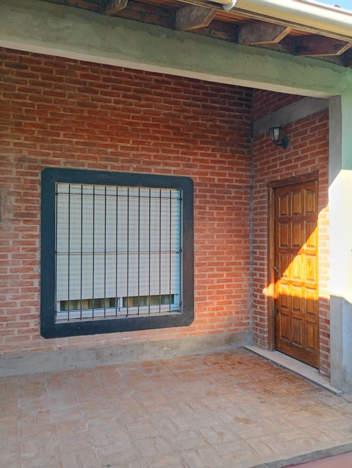 Casa tres ambientes Berazategui