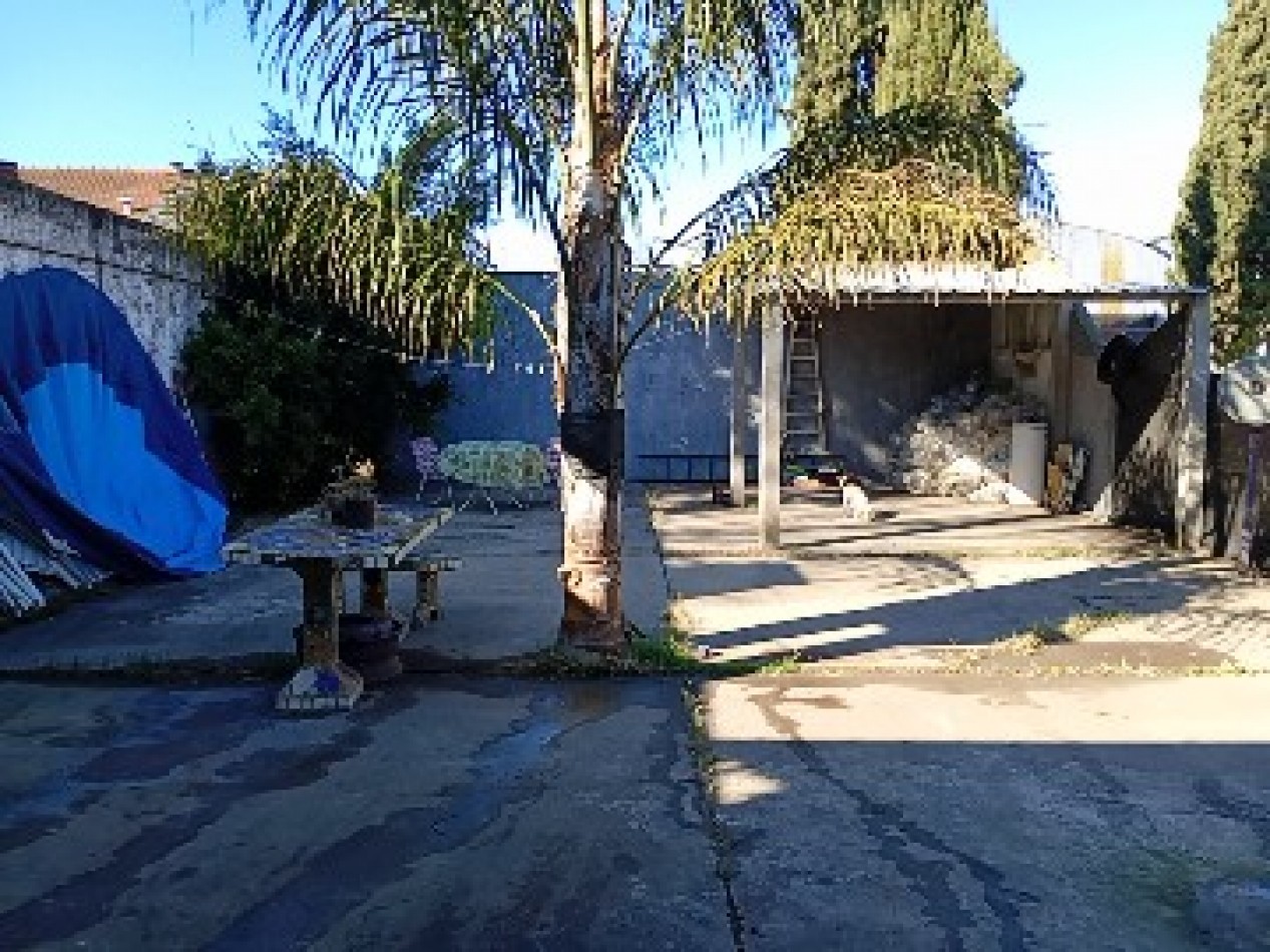 Casa tres ambientes Berazategui